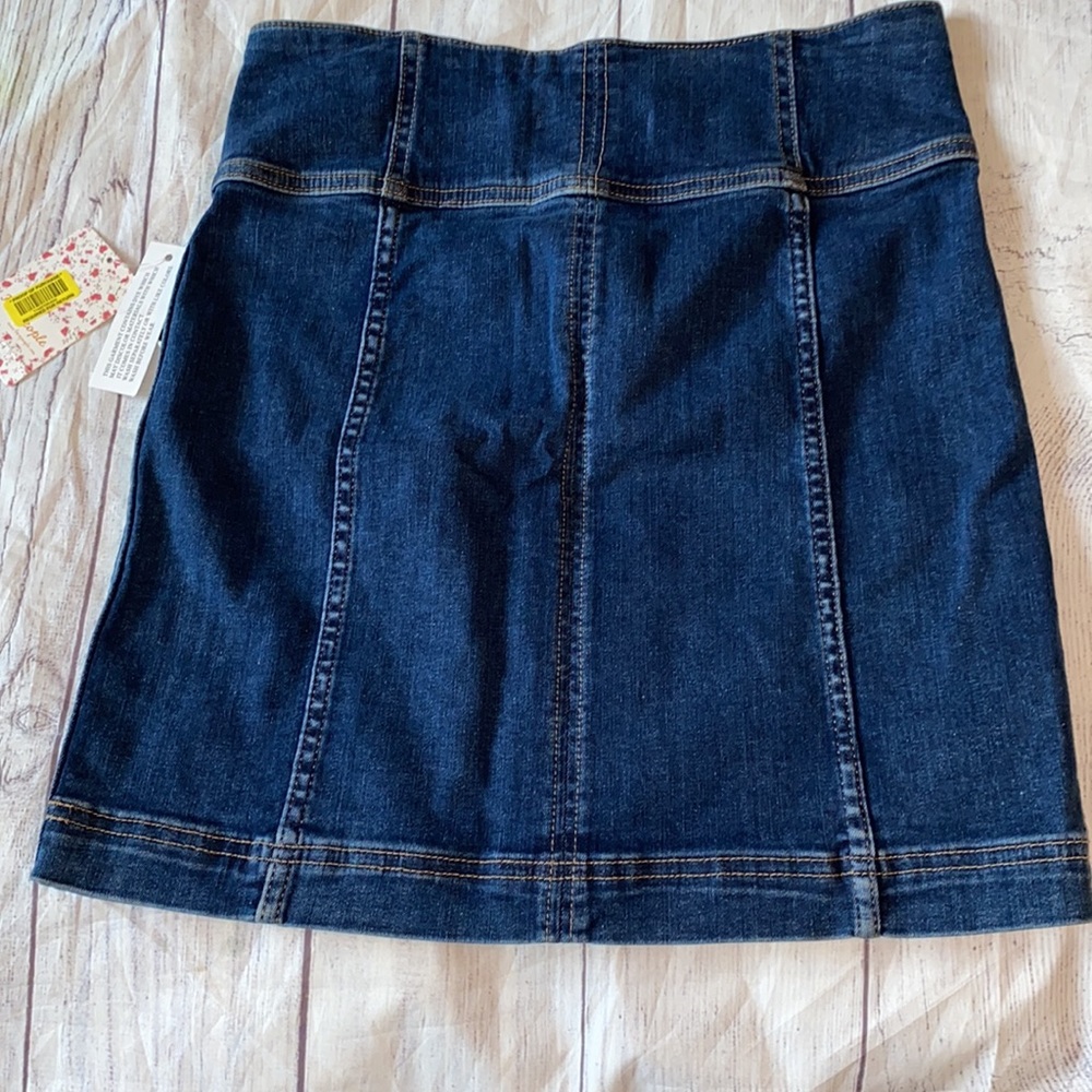 NWT Free People Skirt Size 6 - Picture 3 of 4
